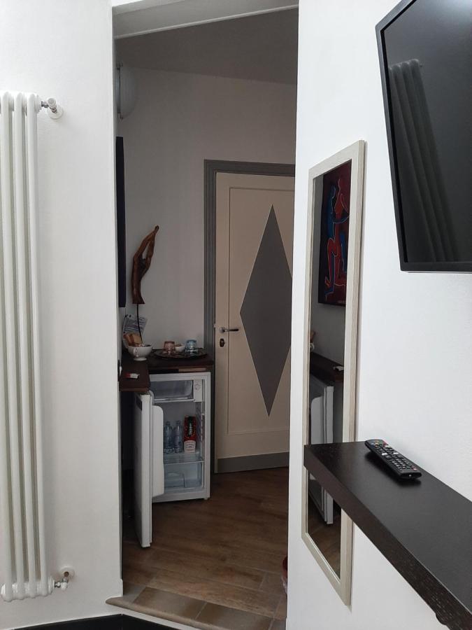 Bed and Breakfast Retro' BeB La Spezia Exterior foto